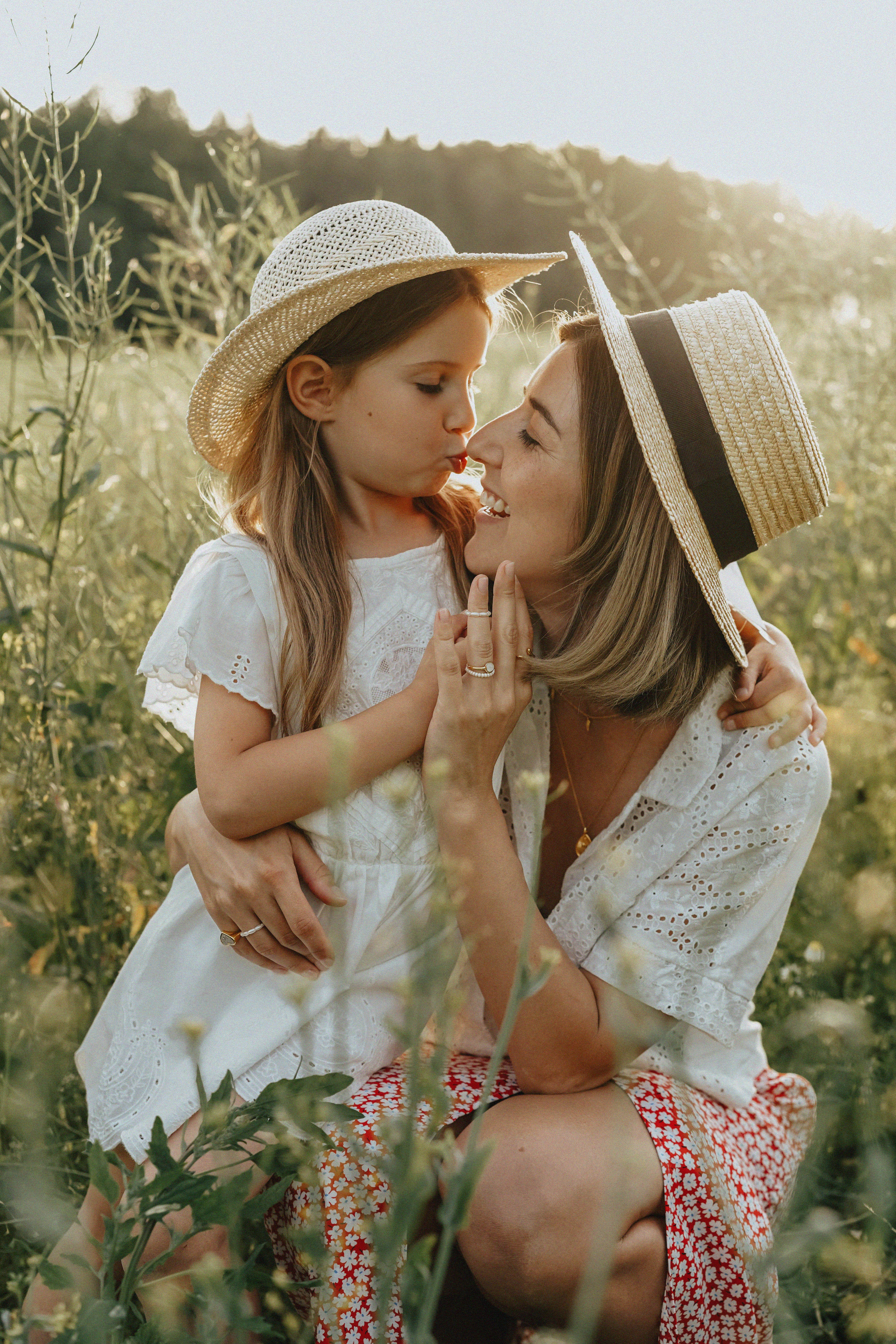 Hats as accessories for summer family photo outfits