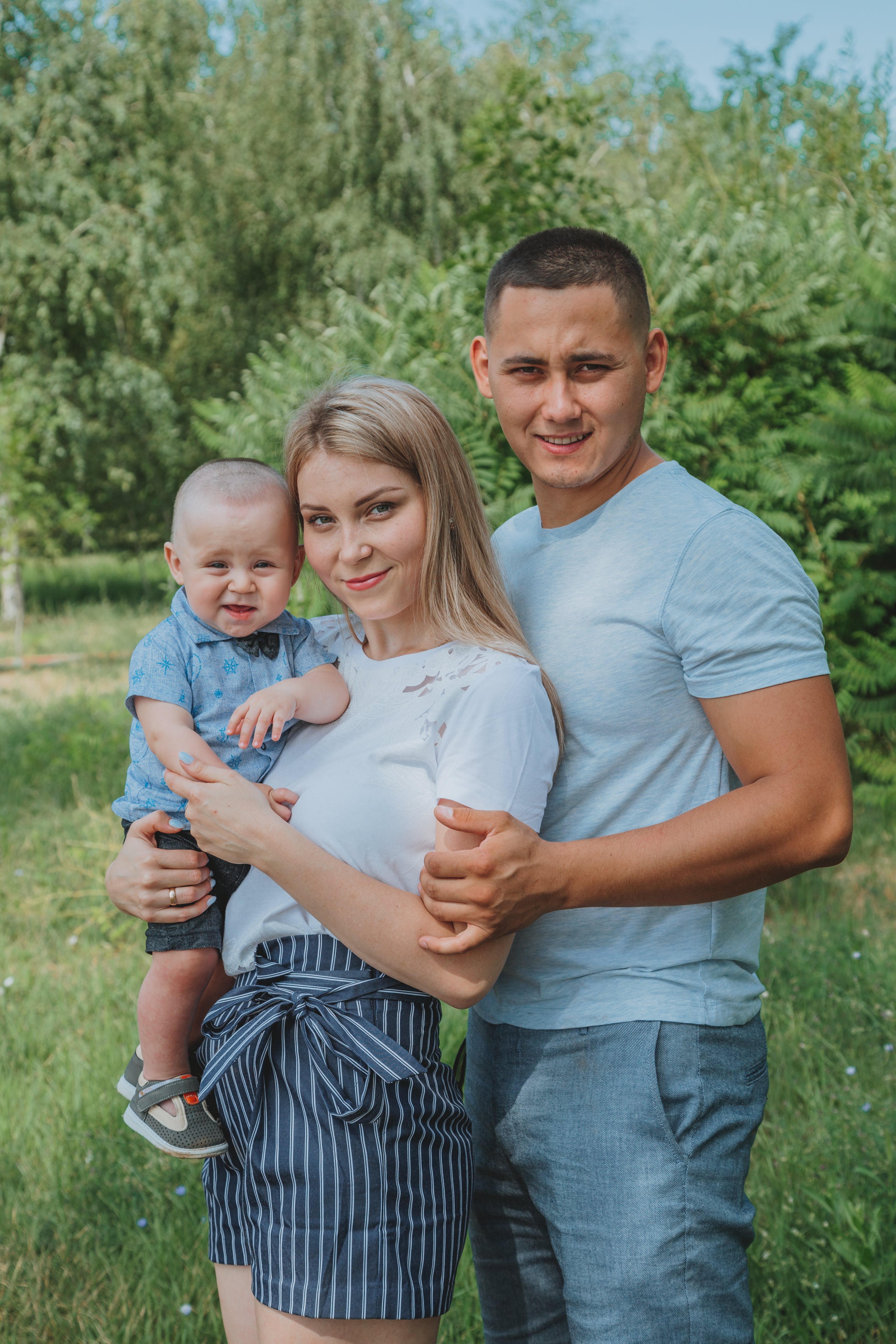 Different shades of blue for each family member for family photos